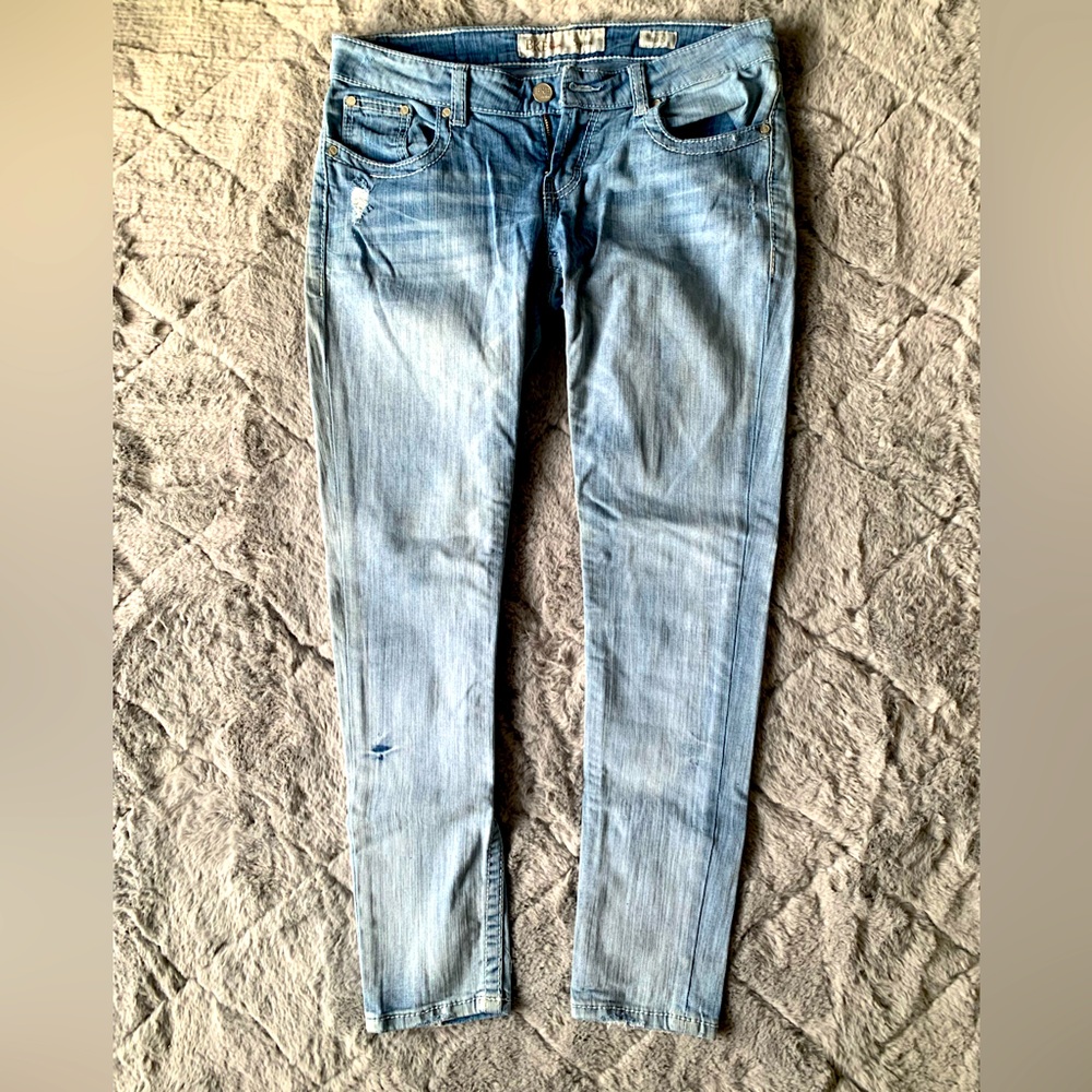 Buckle BKE Denim light wash jeans